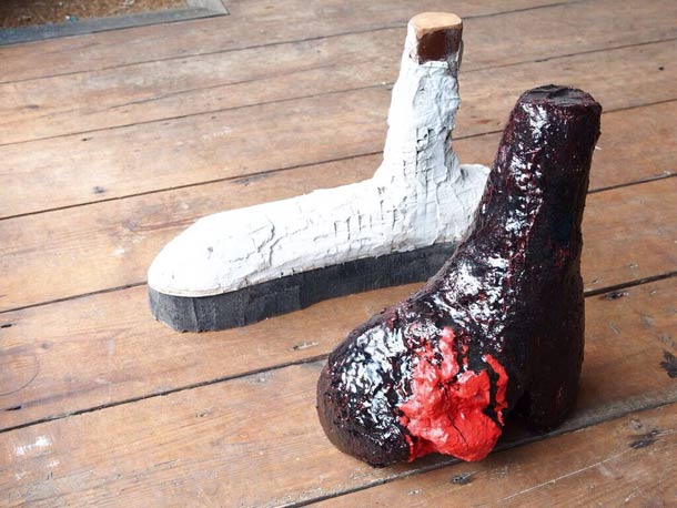 Two 'Boots', on left 'Sub' with 'Spanish'